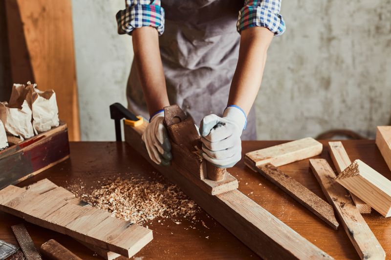 Professional Wood Planing